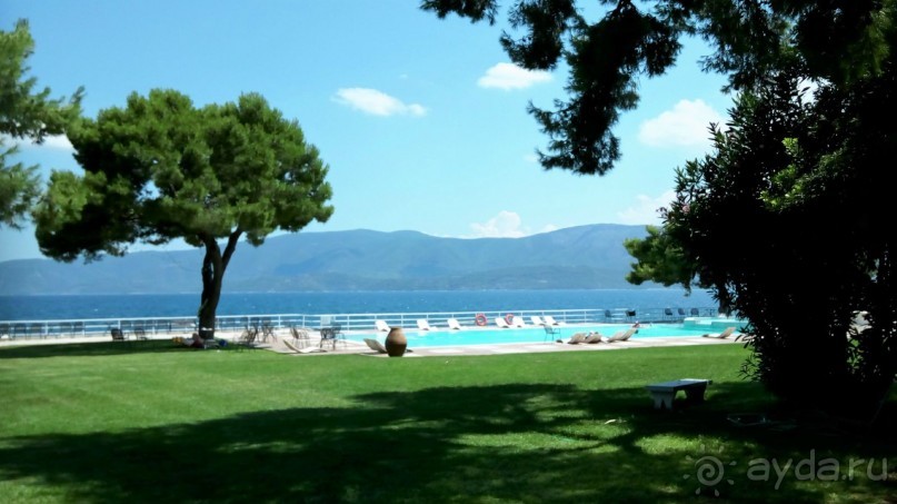 Греческая "кругосветка". Пелопоннес. Посёлок Истмия.