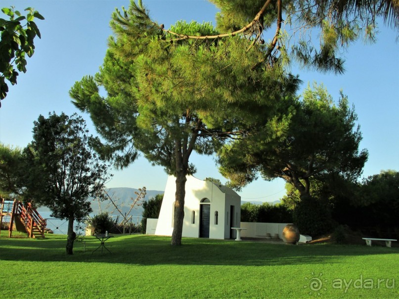 Греческая "кругосветка". Пелопоннес. Посёлок Истмия.