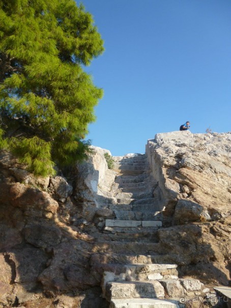 У подножия акрополя. Ч.3.