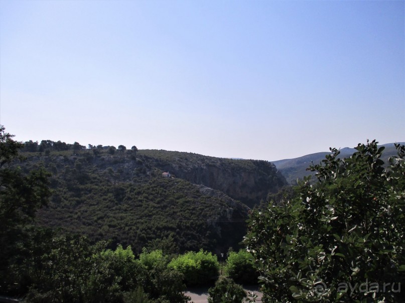 Греческая  "кругосветка". Современные Афины. Озеро Марафон.