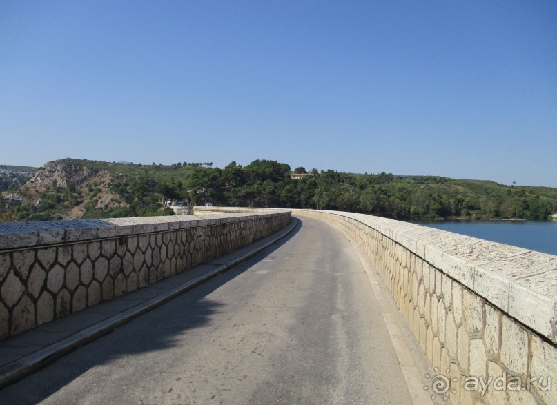 Греческая  "кругосветка". Современные Афины. Озеро Марафон.