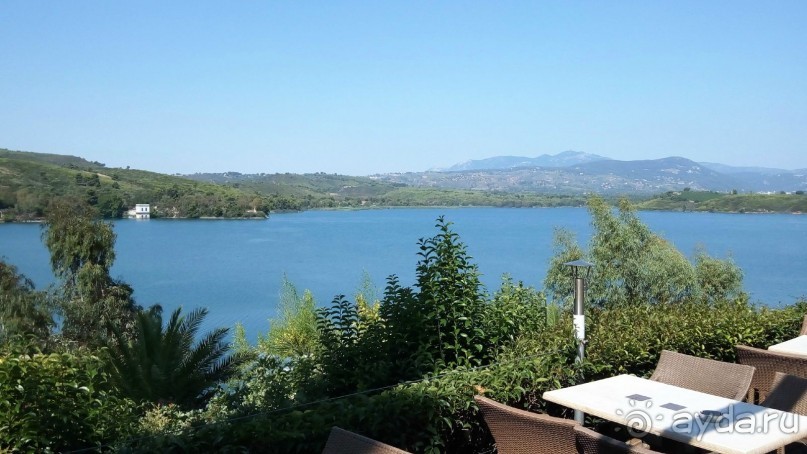 Греческая  "кругосветка". Современные Афины. Озеро Марафон.