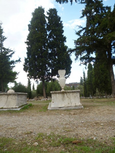 XI. Семь корешков одного билета. Район Керамика и археологический музей