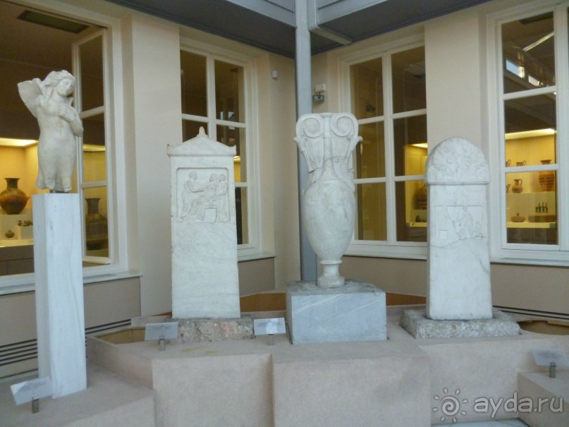 XI. Семь корешков одного билета. Район Керамика и археологический музей