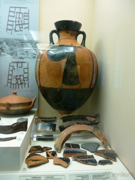 XI. Семь корешков одного билета. Район Керамика и археологический музей