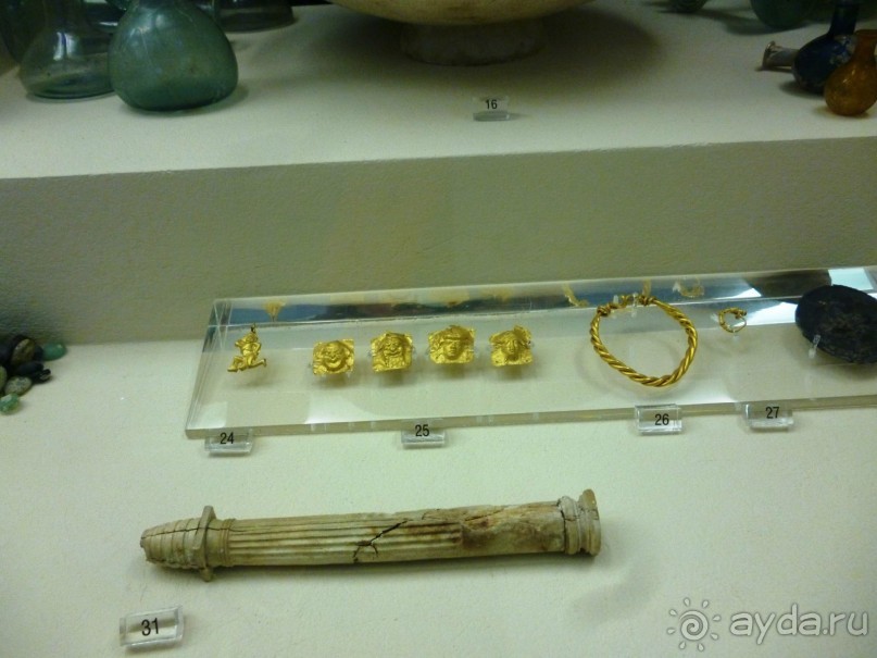 XI. Семь корешков одного билета. Район Керамика и археологический музей