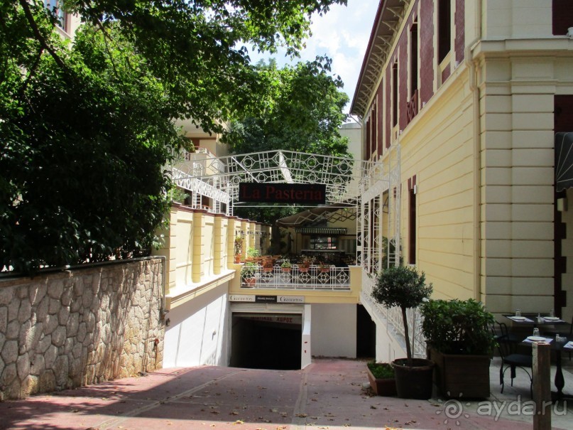 Греческая" кругосветка". Современные Афины. Ч.3. Микс: парки, сады, улицы, дворы.