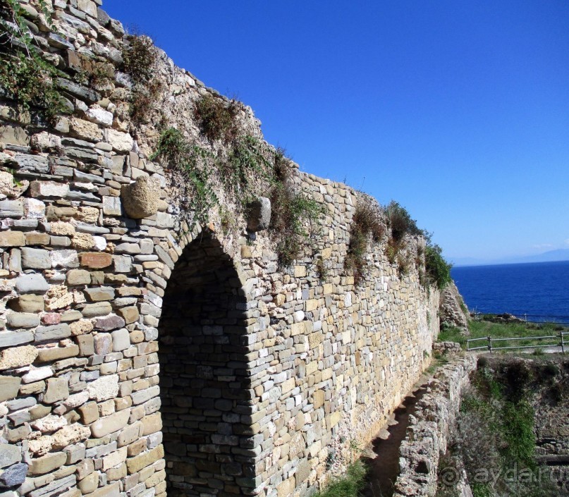 Альбом отзыва "Греческая  "кругосветка". Пелопоннес. Берега моей мечты. Продолжение. Посёлок Корони."