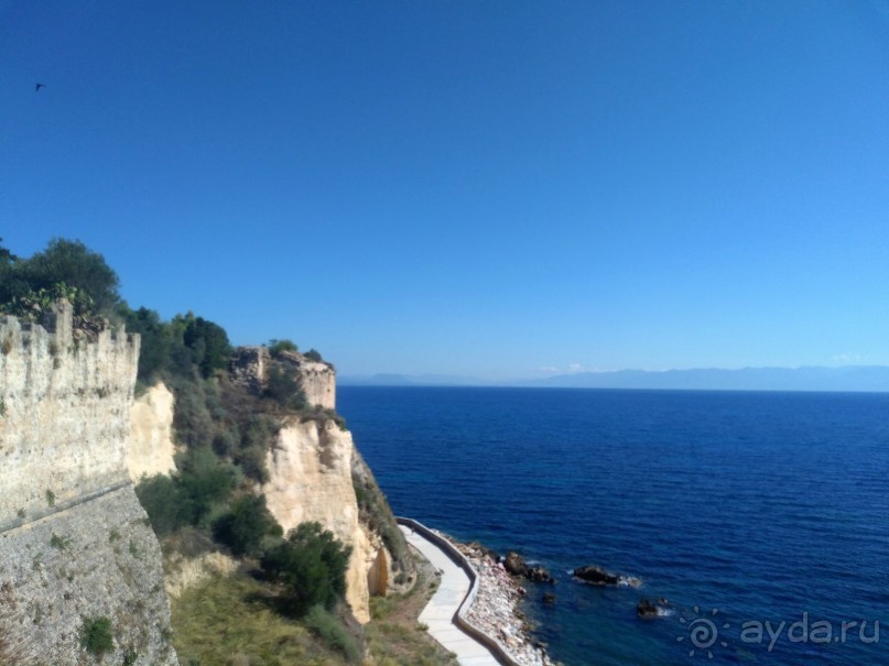 Альбом отзыва "Греческая  "кругосветка". Пелопоннес. Берега моей мечты. Продолжение. Посёлок Корони."