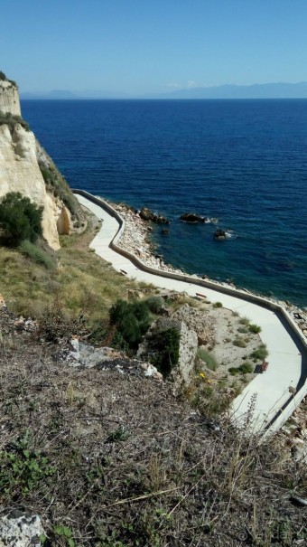 Альбом отзыва "Греческая  "кругосветка". Пелопоннес. Берега моей мечты. Продолжение. Посёлок Корони."