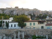 Акрополь со стороны площади Монастираки
