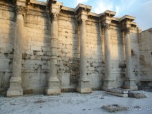 Библиотека Андриана, сохранившаяся стена