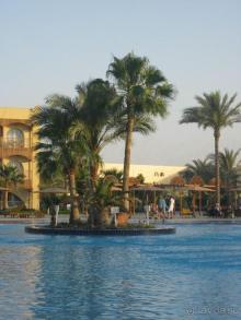 для тех , кто в первые в египте...