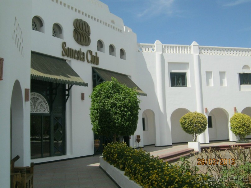 центральный вход