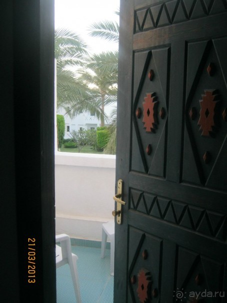 Единственный источник естественного света в номере ;)