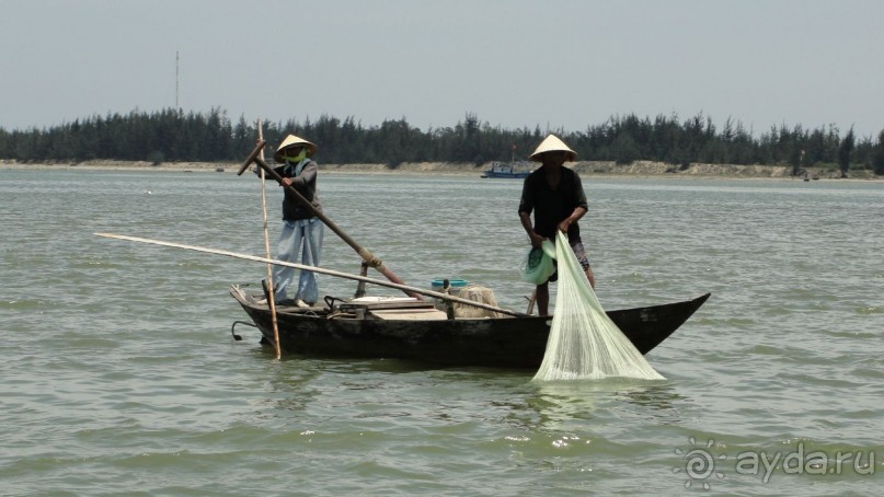 Рыбаки за работой