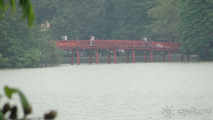 Ханой,о. Хоан Кием,Красный мост