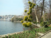 Вид из парка в Лугано.