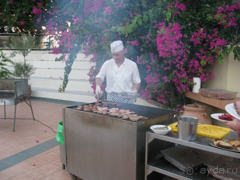 Отель улыбающихся людей!