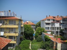 Скромно и ненавязчиво