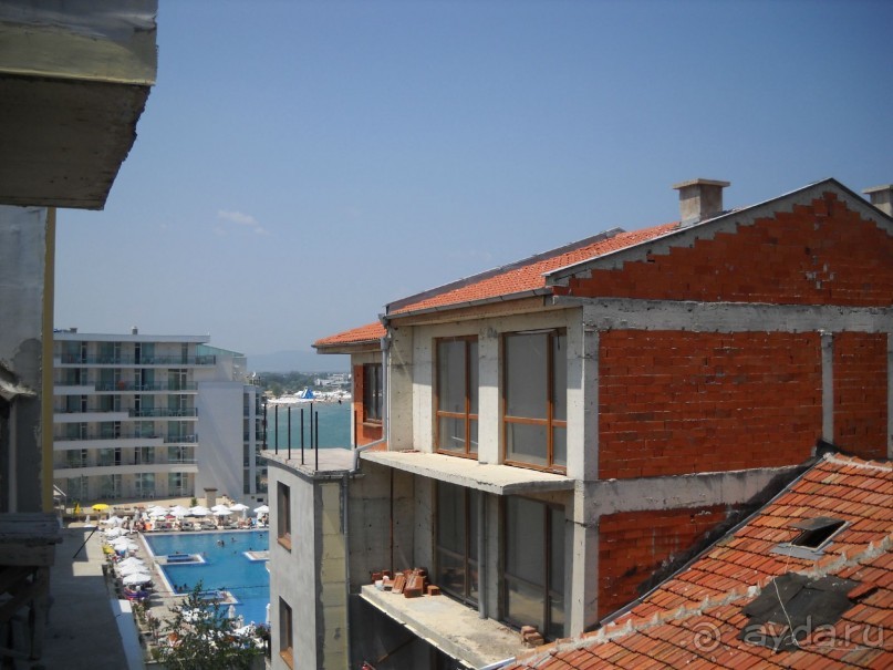 Скромно и ненавязчиво