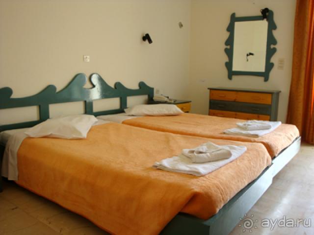 хороший отель Каврос Бич для спокойного отдыха на берегу моря