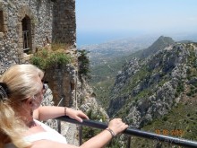 Старинная крепость 12 века на горном утесе в Керинии(Сев.часть Кипра-непризнанная Турецкая Республика) 