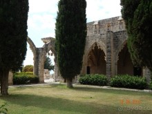 Аббатство Белапаис в Керинии 12 век(Сев.часть Кипра-непризнанная Турецкая Республика) 