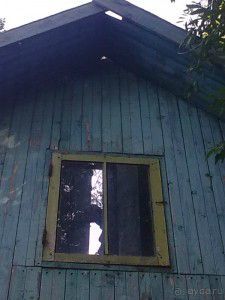 а вот это прекрасная крыша с дыркой ,которая сильно протекает в дождь