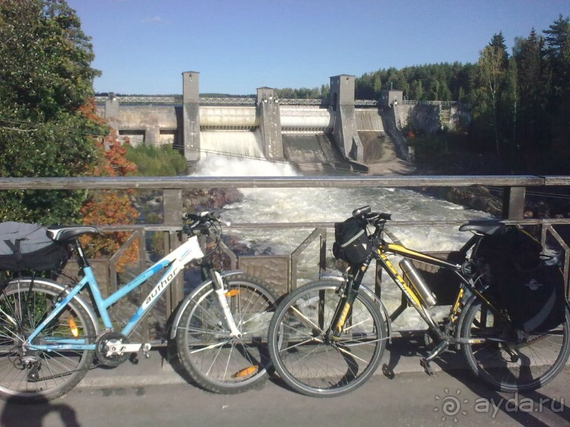 Альбом отзыва "Как я первый раз сама поехала на велосипеде за границу"