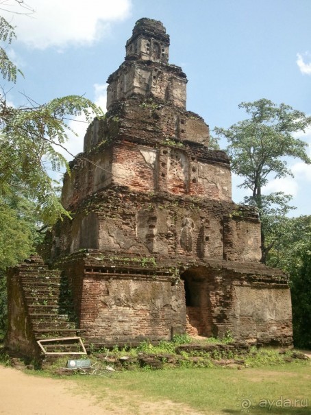 Трудный путь за знаниями и приключениями.