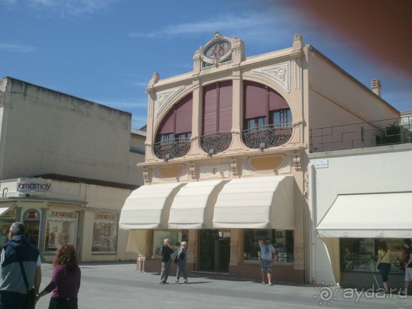 Хороший отель и вкусные завтраки.