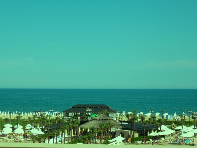 Вид с террасы нашего номера