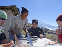 Альбом отзыва "Осенний треккинг в Непале. Эконом-класс."