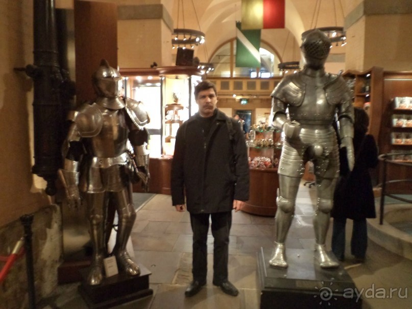 По дню в Брюсселе, Париже и (без визы) в Лондоне.