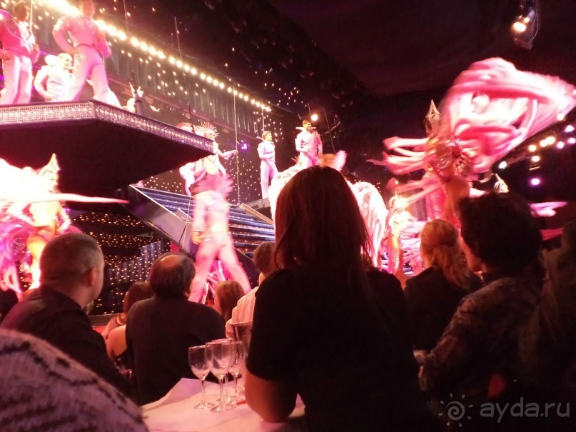 По дню в Брюсселе, Париже и (без визы) в Лондоне.