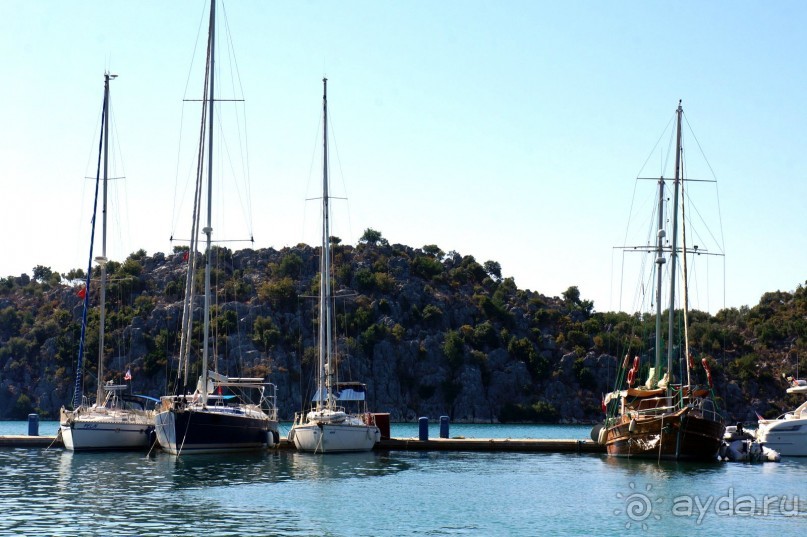 Остров Кекова и его окрестности.