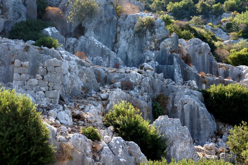 Остров Кекова и его окрестности.