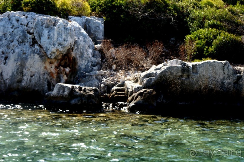 Остров Кекова и его окрестности.
