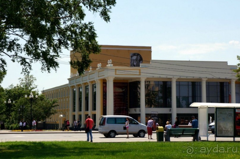 Южно -  Сахалинск  вчера  и  сегодня.
