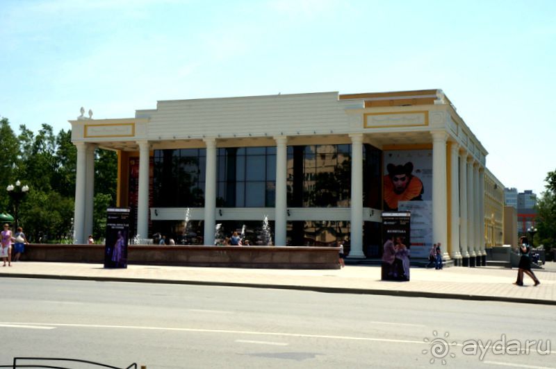 Южно -  Сахалинск  вчера  и  сегодня.