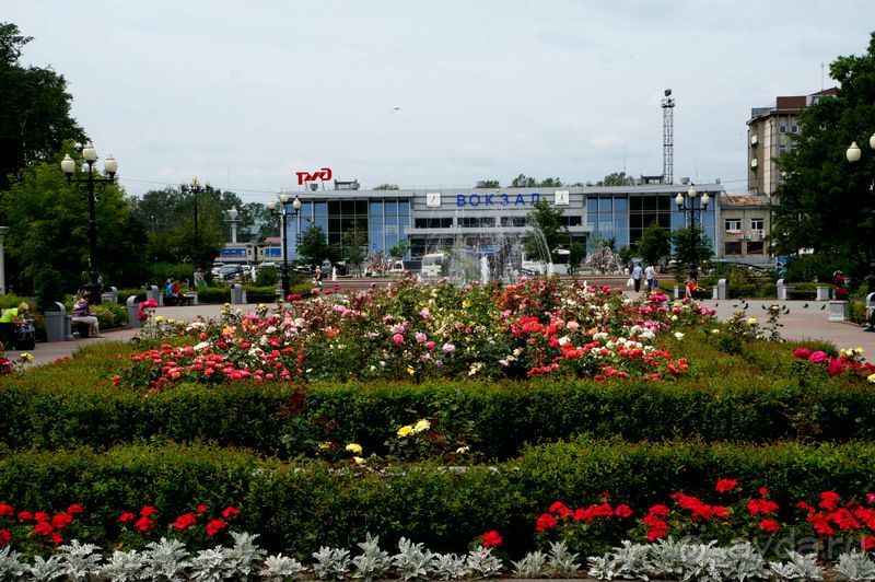 Южно -  Сахалинск  вчера  и  сегодня.