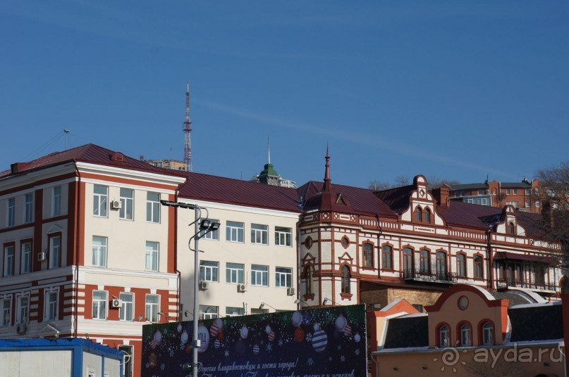 Вернулась    я    на   Родину...