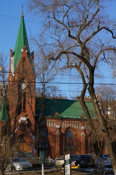 Вернулась    я    на   Родину...