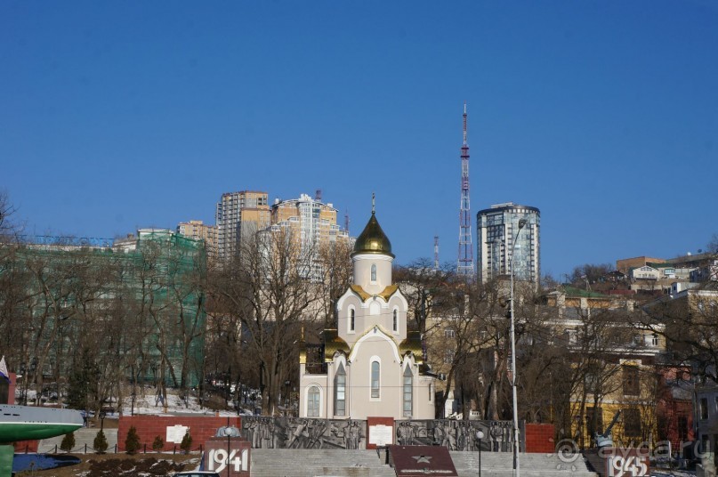 Вернулась    я    на   Родину...