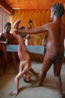 Неординарный   Будда.