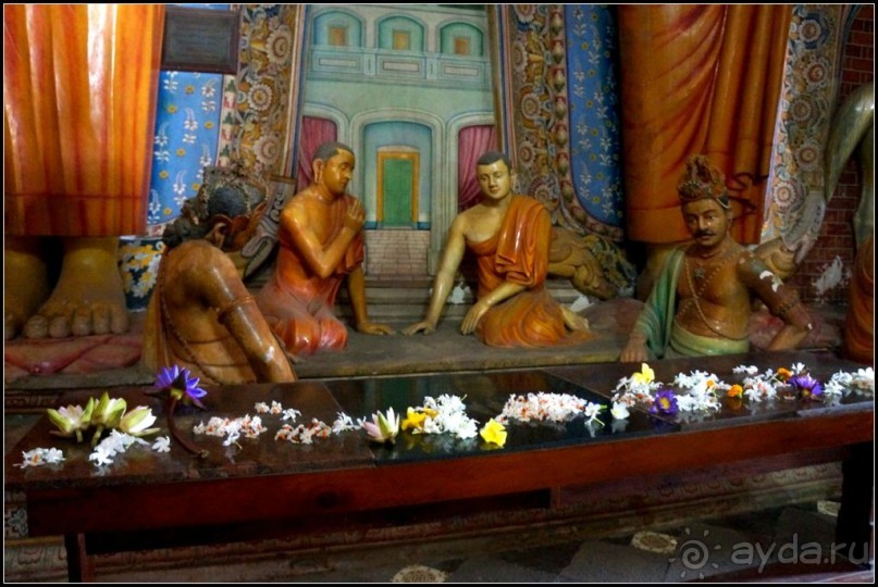 Неординарный   Будда.