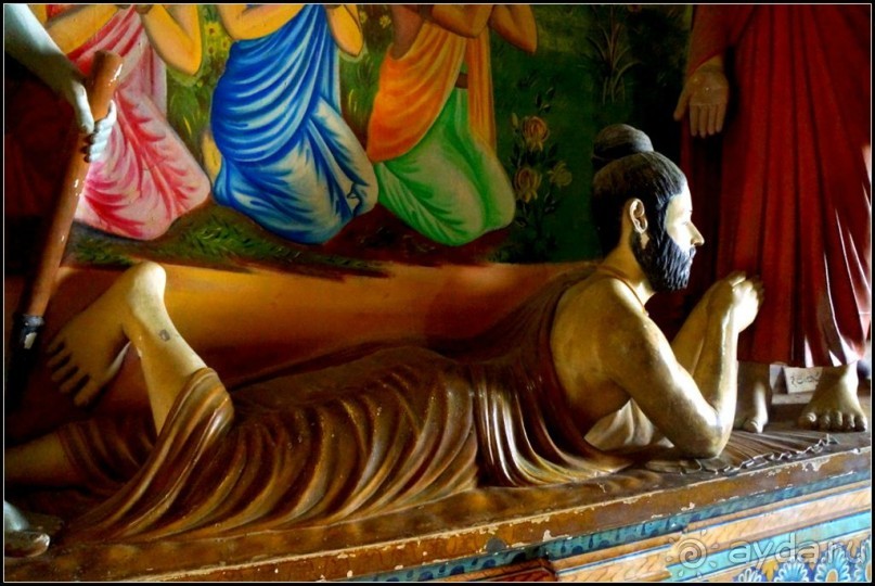 Неординарный   Будда.