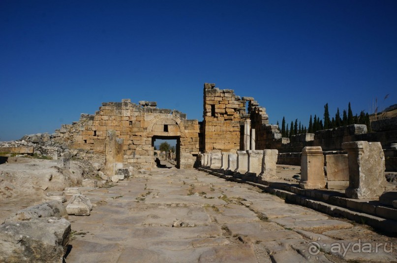 Древний   город  -  сосед   Паммукале...