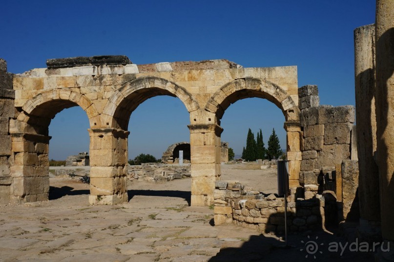 Древний   город  -  сосед   Паммукале...